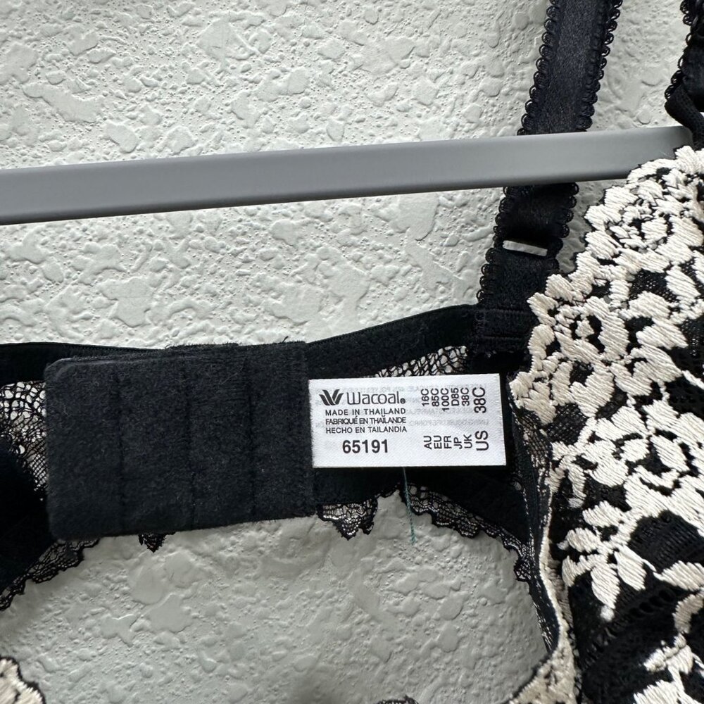 Wacoal Embrace Lace Underwire Adjustable Strap Bra 65191 Womens size 38C NEW - Picture 2 of 7
